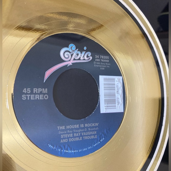 Stevie Ray Vaughan ‘The House is Rockin’ Gold Framed 45 Record Display 🎸 - Picture 4 of 12